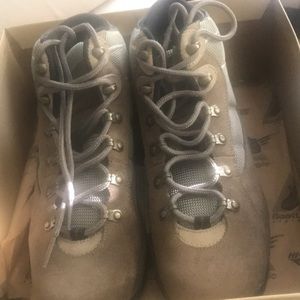 Never worn, NWOT HI-TEC trail boots. Size 8 1/2 women’s.
